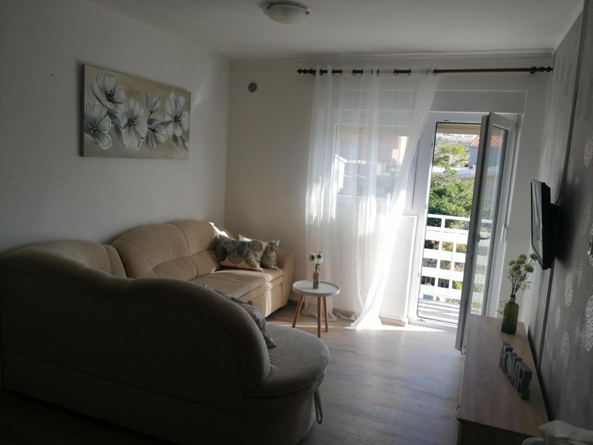 Apartments Lanterna Razanac *